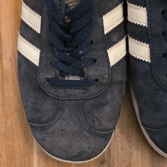 Adidas Gazelle Sneakers - Picture 3 of 7